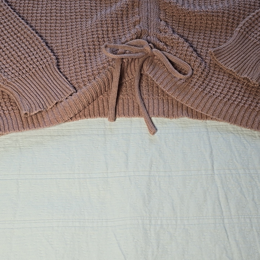 Sincerely Jules Cropped Ruched Front Sweater - Picture 4 of 12